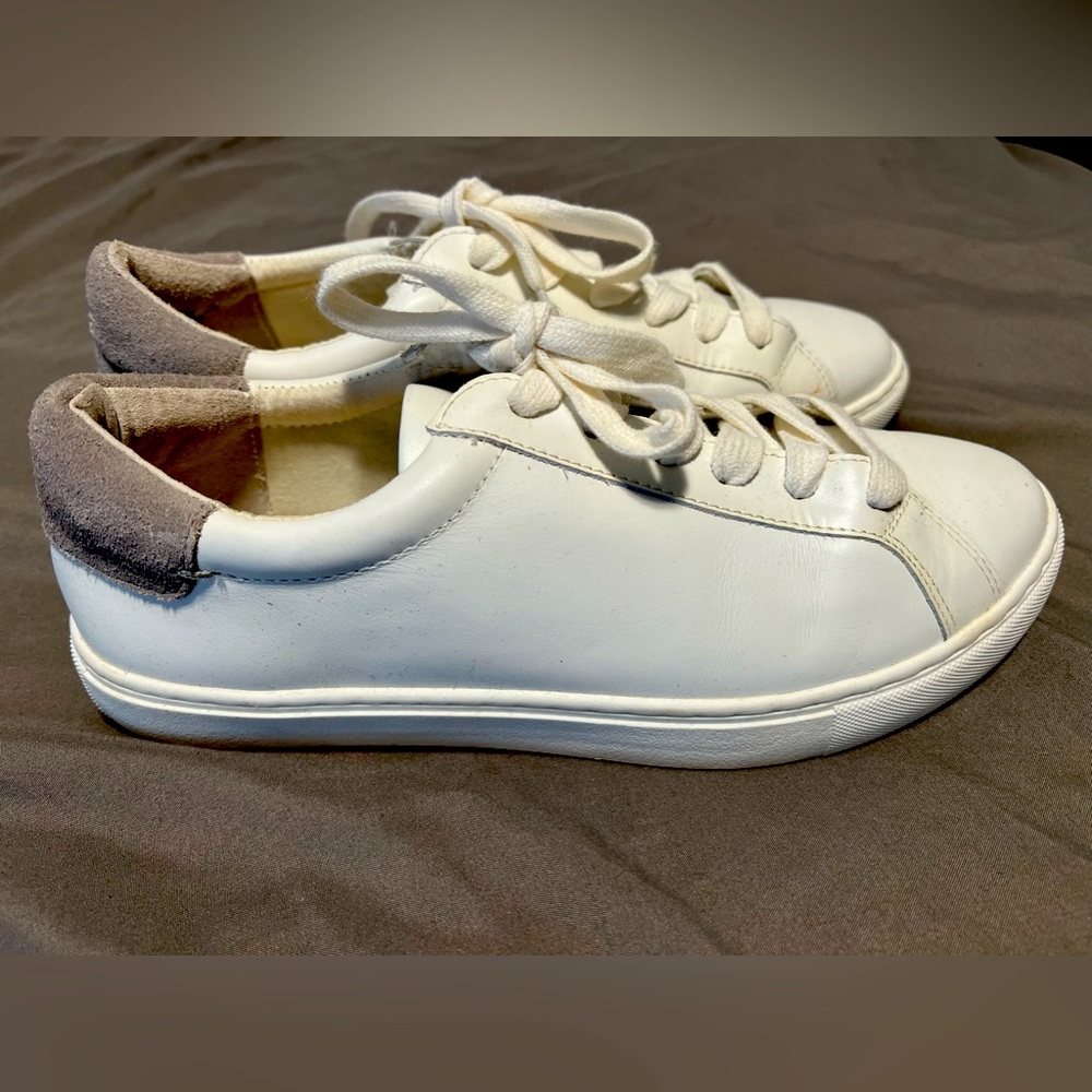 Sam Edelman low top lace up white leather sneakers